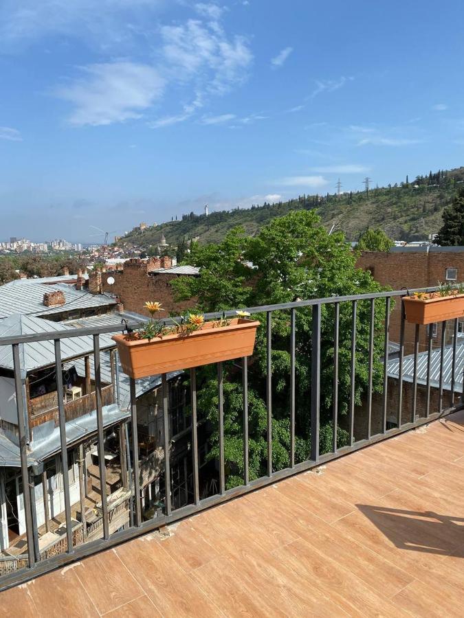 Tbilisi Central Hotel Bagian luar foto