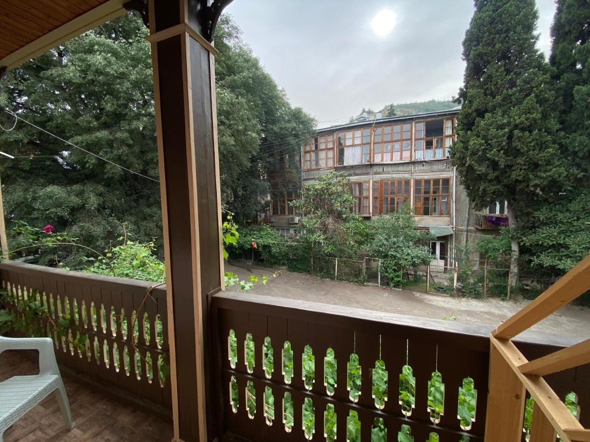 Tbilisi Central Hotel Bagian luar foto